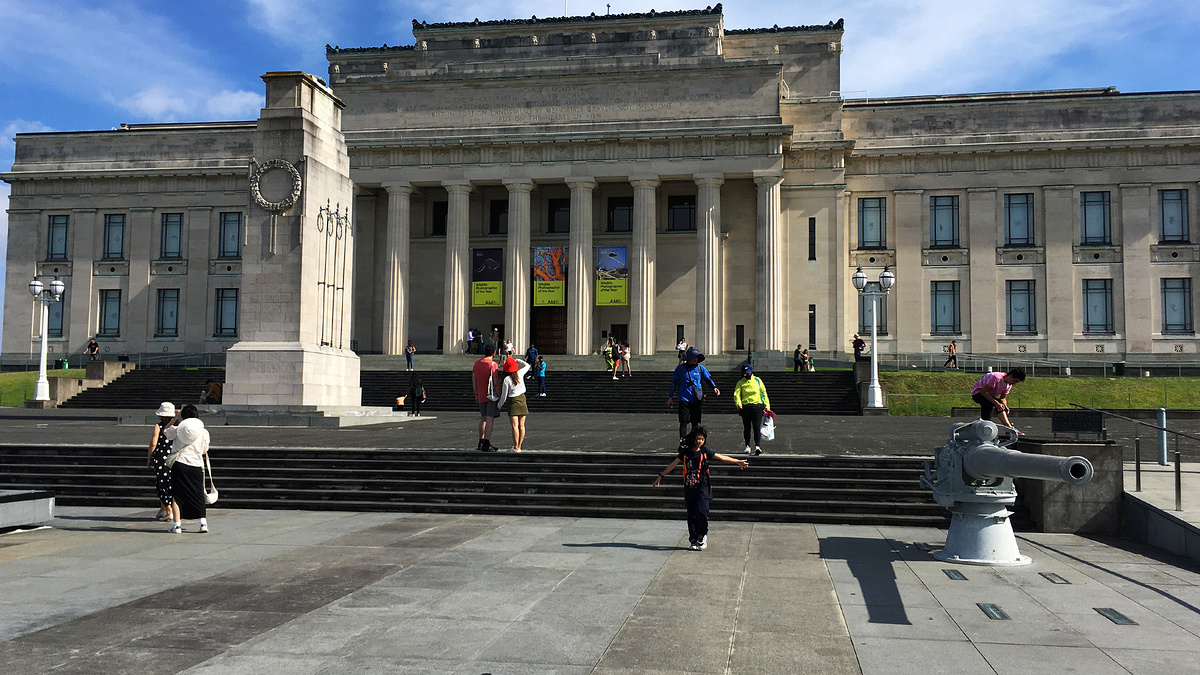 The steps in front of the Auckland War Memorial Museum