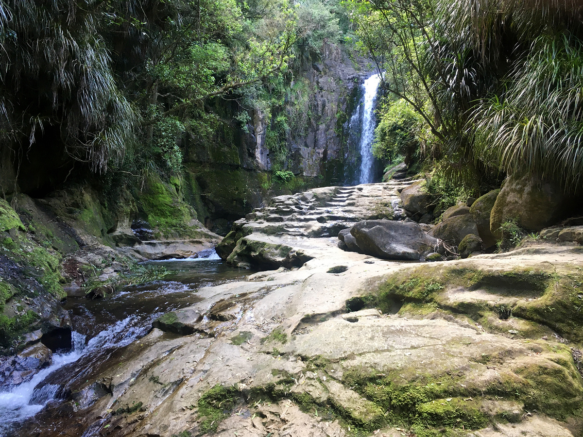 Kaiate Falls track