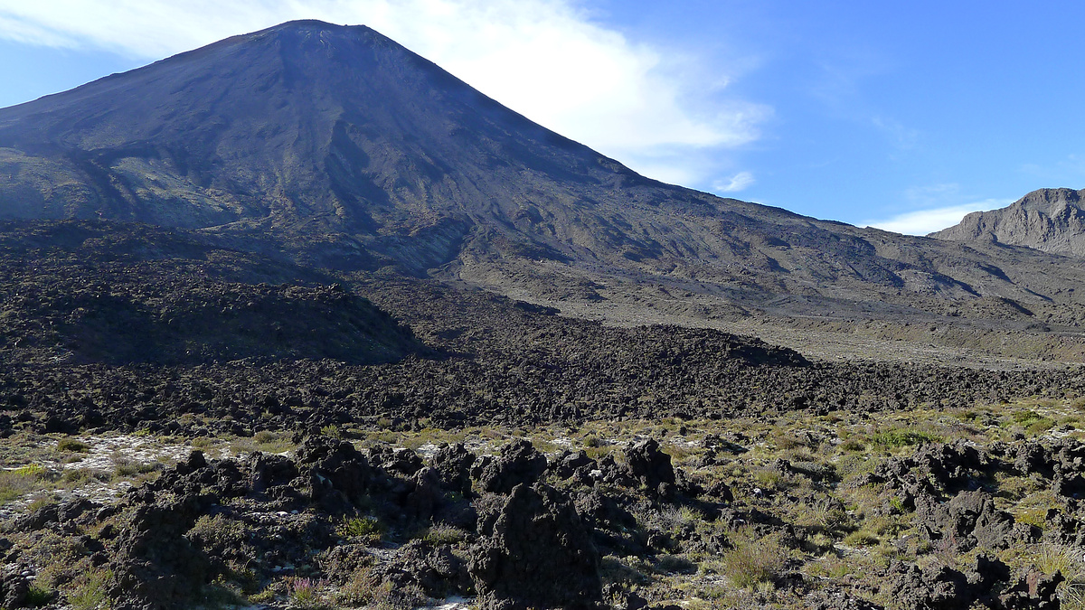 Ngauruhoe, Tongariro Alpine Crossing