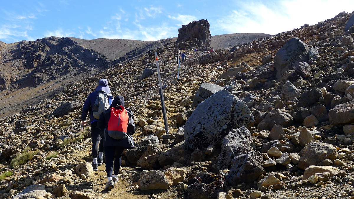 South Crater eastern rim, Tongariro Alpine Crossing