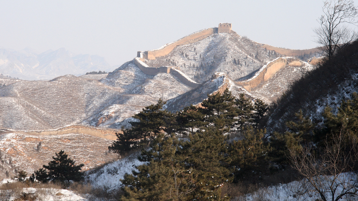 Views of the General’s Tower at Gubeikou.