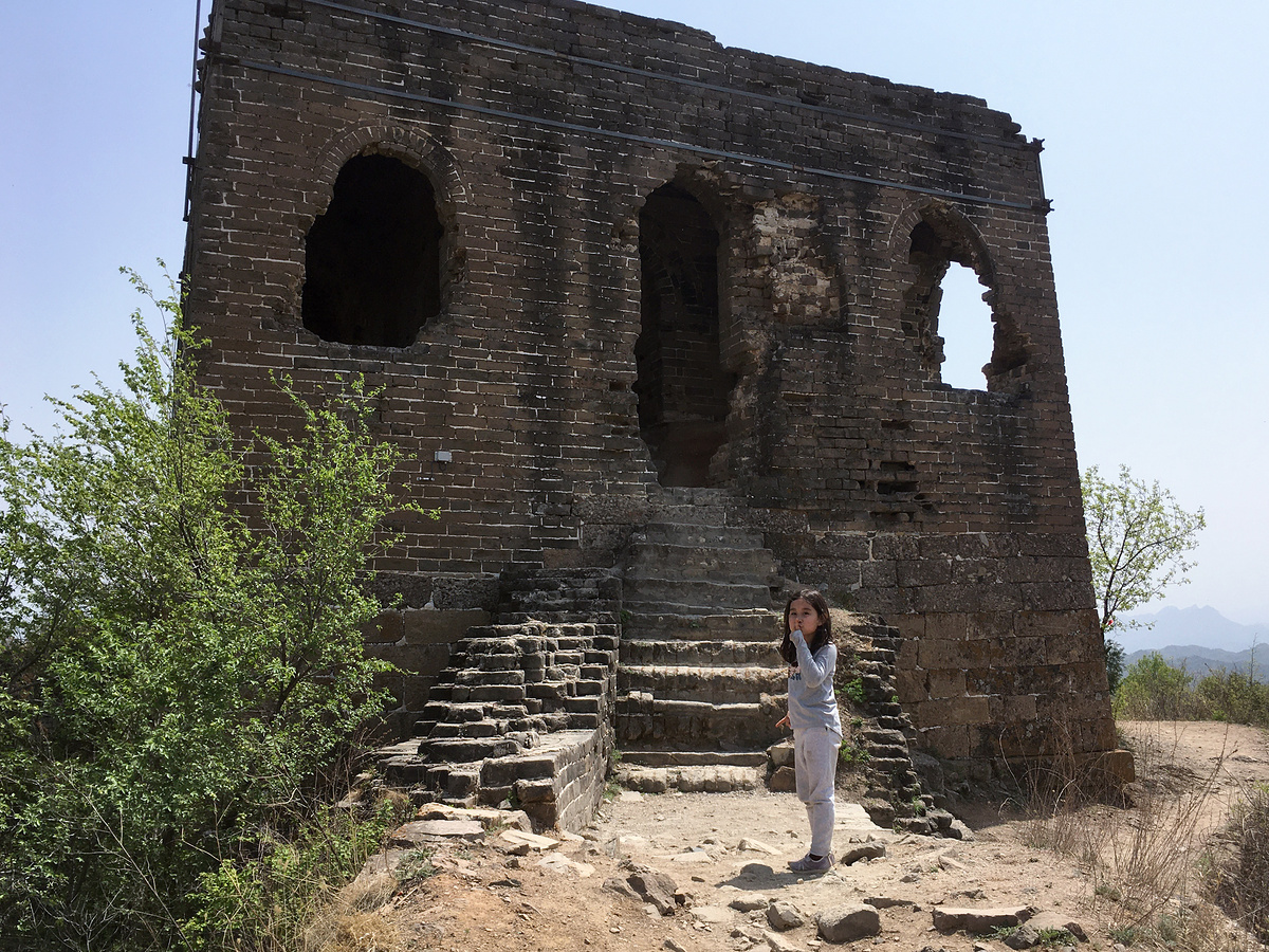 Little H on the Great Wall.