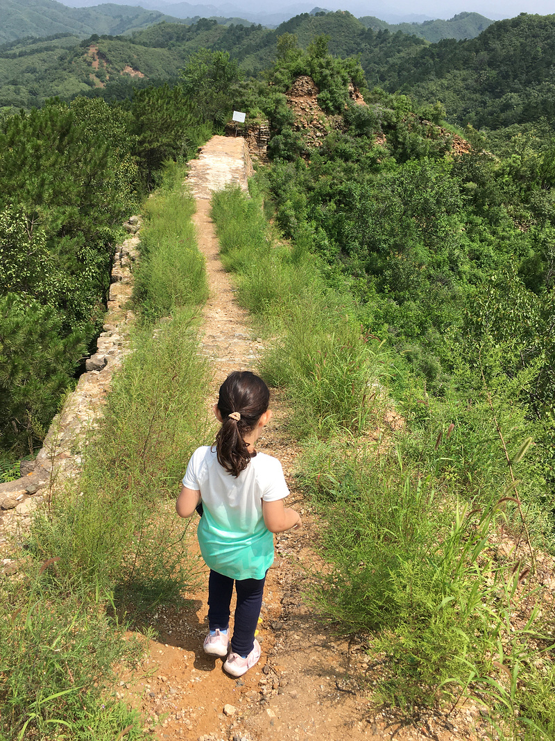 Little H nears Haowang Tower.