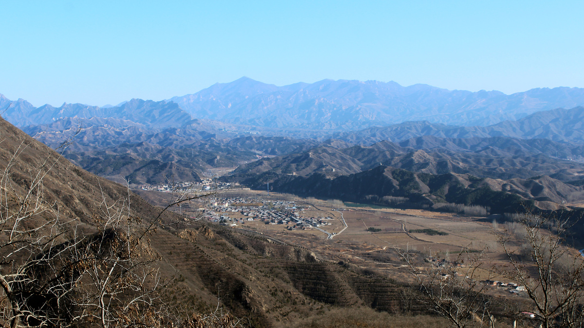 Broad view of the Gubeikou hills.