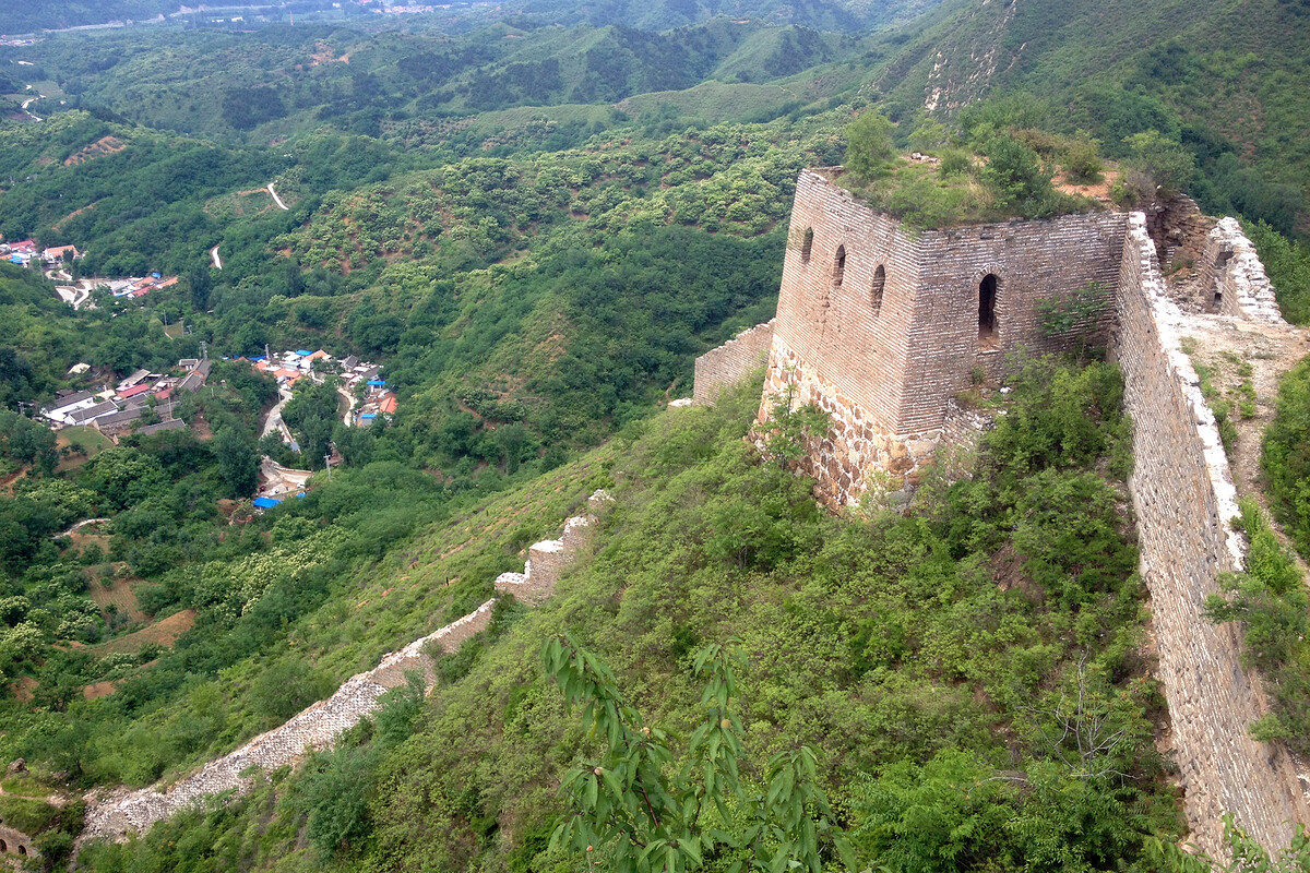 A Great Wall tower